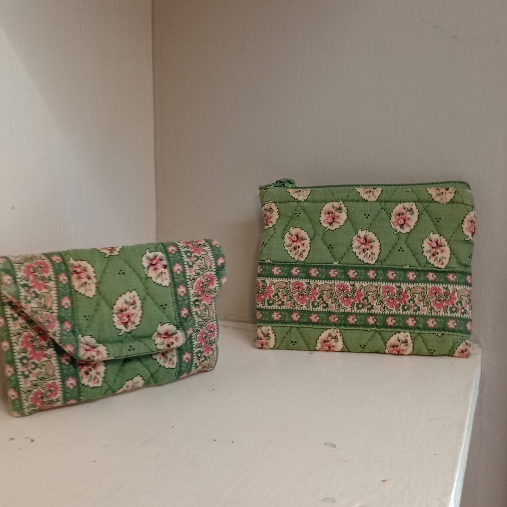 Vera Bradley Green and Pink Floral Mini Bag With Coin Purse And Mini Wallet - Picture 5 of 7
